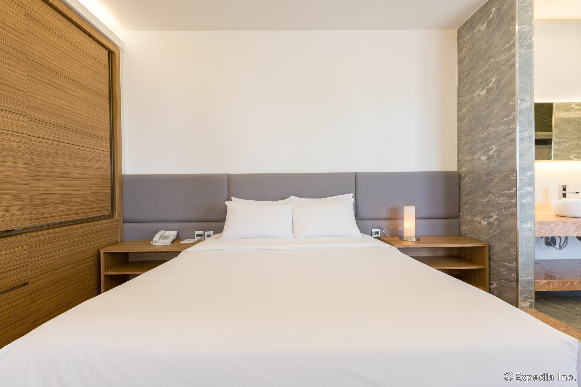 Charm Suite Residence Saigon Ho Chi Minh City Exterior photo