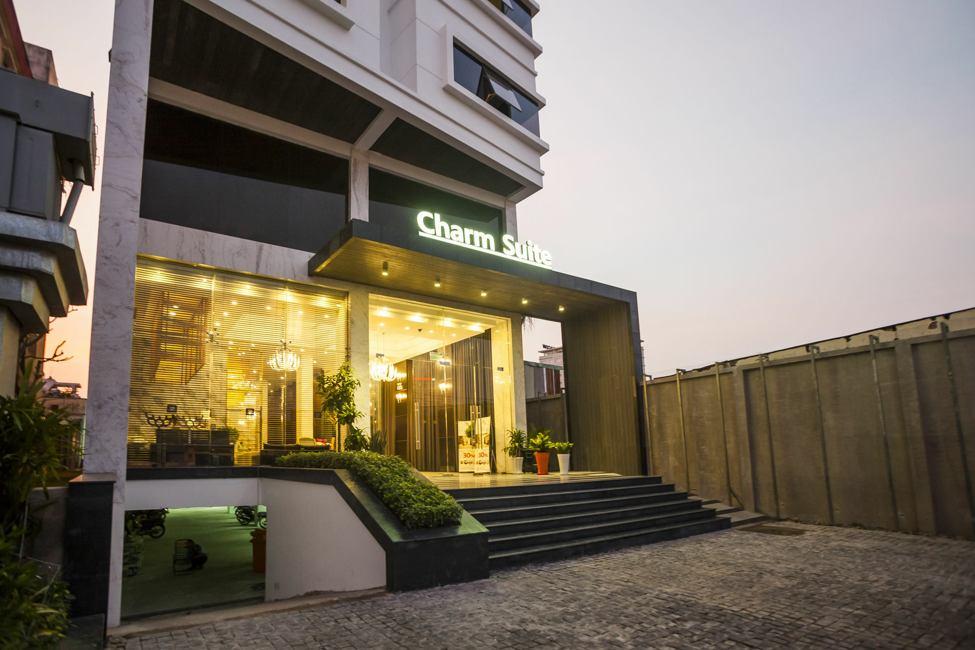 Charm Suite Residence Saigon Ho Chi Minh City Exterior photo