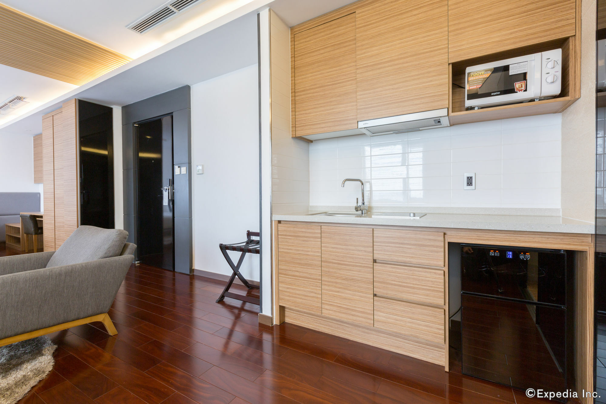 Charm Suite Residence Saigon Ho Chi Minh City Exterior photo